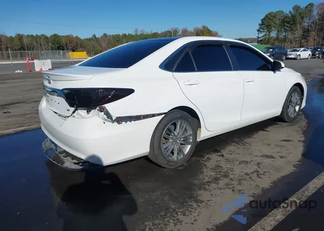 2015 Toyota Camry Se z USA, uszkodzony, nr VIN 4T1BF1FK6FU898316